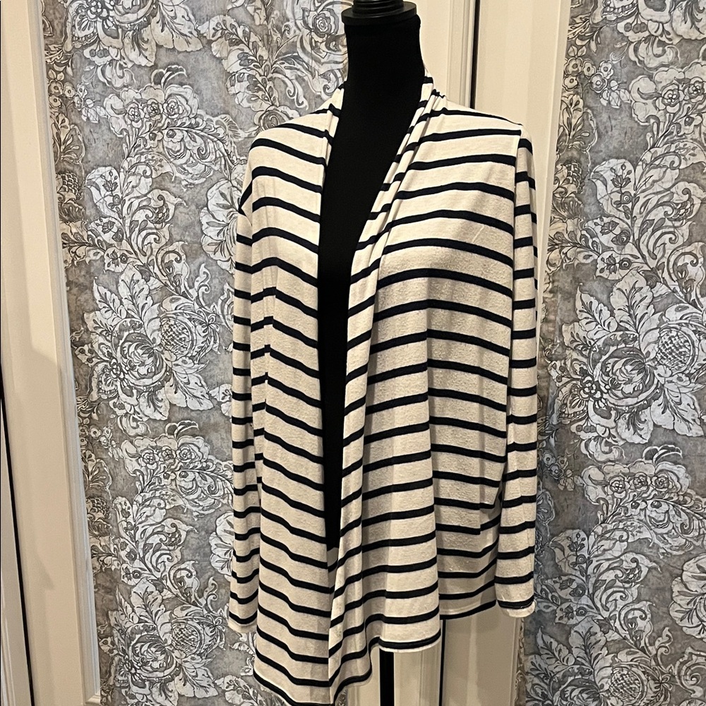 Market & Spruce Black and White Striped Cardigan